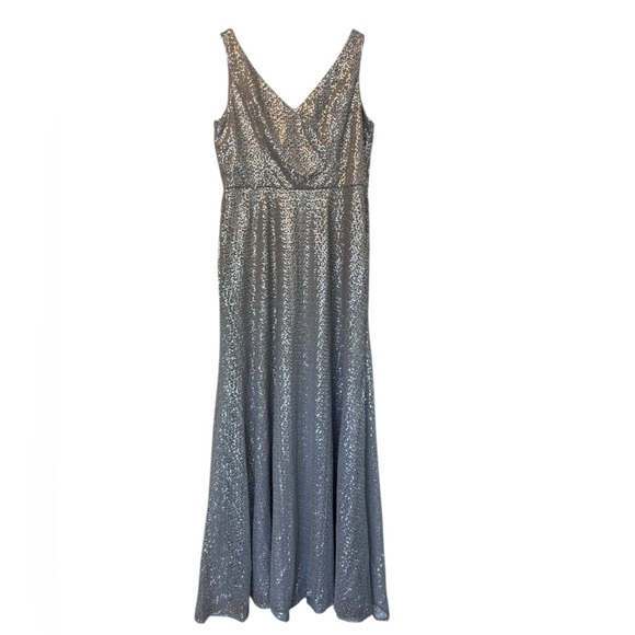 Morilee Madeline Gardner Long V Neck Silver Sequin Gown Maxi Size 18 Plus Size - Picture 1 of 8